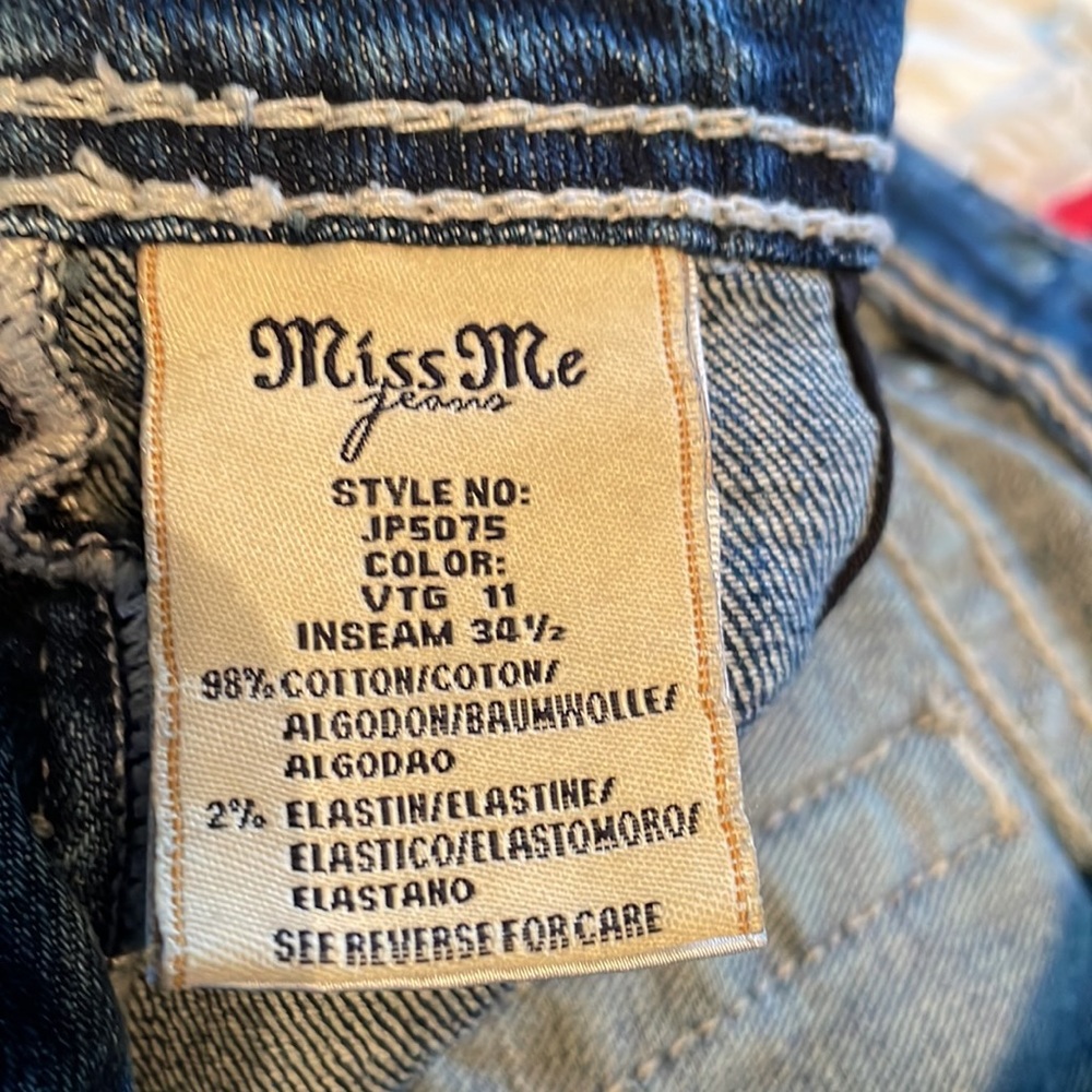 Jeans - Picture 6 of 6